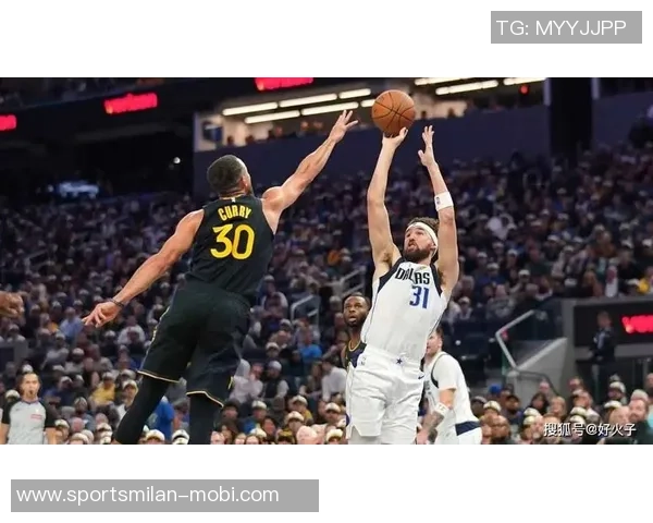 克莱表现平平20分钟仅得10分三分球命中率低迷引发关注